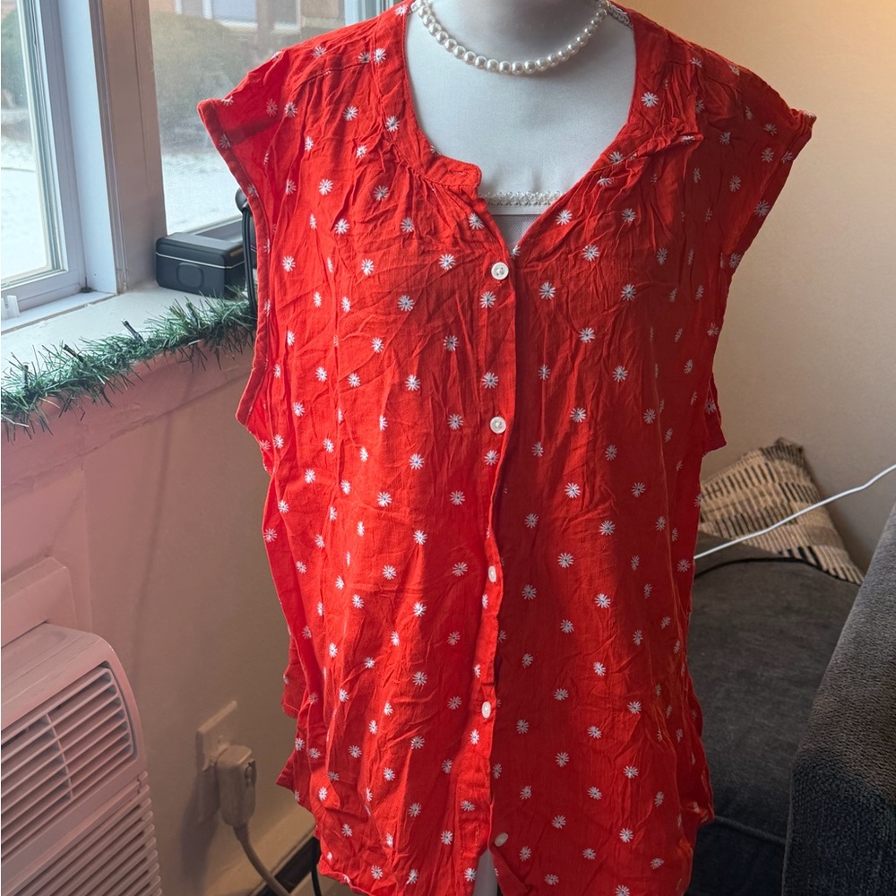 Old Navy Red Floral Button-Up Blouse